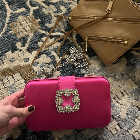 Elegant Pink Clutch with Crystal Embellishment and silver chain - Picture 2 of 2